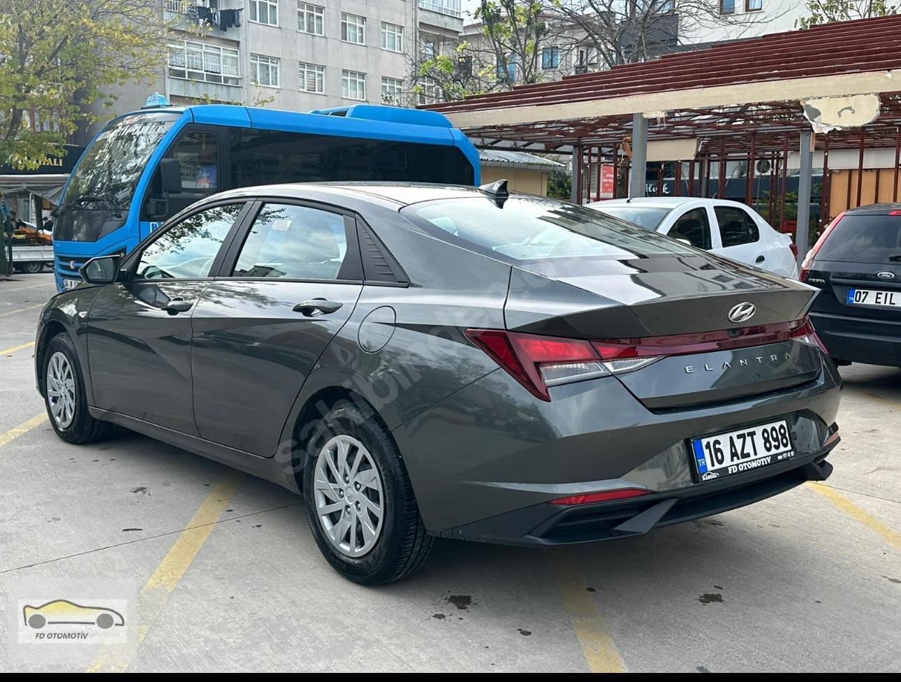 Hyundai Elantra 2021